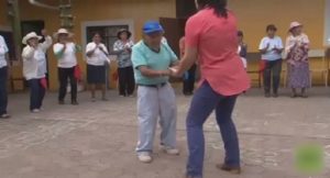 معمر إكوادوري يبلغ 115 عاماً يستعد لدخول موسوعة ” غينيس ” ( فيديو )