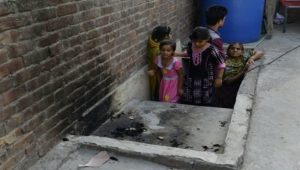 باكستانية تضرم النار في ابنتها لأنها تزوجت دون موافقتها