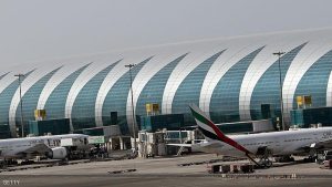 الإمارات : إغلاق مطار دبي بسبب طائرة دون طيار