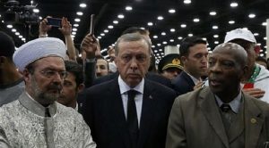 أردوغان يقطع مشاركته في تشييع الأسطورة كلاي