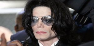 تحقيقات تؤكد تحرش المغني الراحل مايكل جاكسون بأبناء إخوته