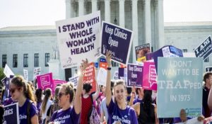 المحكمة الأميركية العليا تحسم الخلاف المستمر منذ سنوات و تقرر حق النساء في الإجهاض