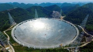 الصين تصنع أضخم ” تلسكوب ” في العالم