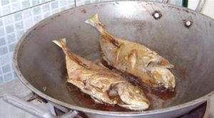 دراسة : زيت الزيتون الأنسب لتحمير الأسماك