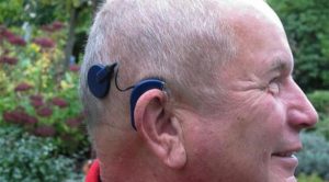 دراسة فرنسية : أجهزة السمع تحافظ على ذهن المسنين