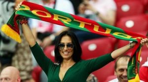 محطة تلفزيونية برتغالية تستعين بكهنة للتعليق على كرة القدم !
