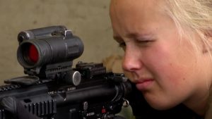 بالفيديو .. الخدمة العسكرية في النرويج تعزز المساواة بين الجنسين