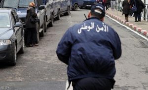 الجزائر : ” سيوف الشاورما ” تثير هلعاً خلال ملاحقة مهرب بشر