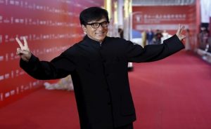 الممثل الصيني جاكي شان يتوج بجائزة الأوسكار