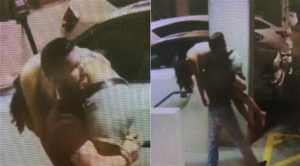 مصارع أمريكي يحمل امرأة فاقدة للوعي على كتفه قبل اغتصابها