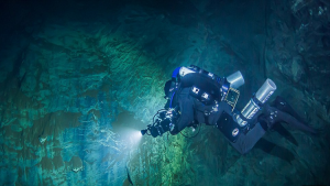 تشيكيا : اكتشاف أعمق كهف تحت الماء في العالم