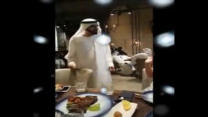 كيف رحب حاكم دبي محمد بن راشد آل مكتوم بالممثلة المصرية غادة عبد الرازق في بلاده ؟ ( فيديو )