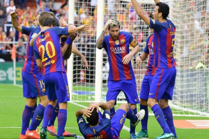 باريخو : استفزاز نيمار سبب قذف الزجاجة على لاعبي برشلونة