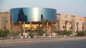 السعودية : مقتل طفل وضع رأسه داخل حاوية إلكترونية بالمدينة