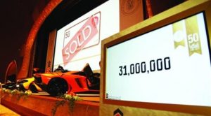 الإمارات : حبس خليجي اشترى لوحة سيارة بـ 31 مليون درهم بشيك دون رصيد