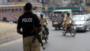 إيقاف باكستانيين اعتدوا على ” متحولة جنسياً “