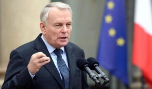 وزير الخارجية الفرنسي : لا يمكن أن نقف بانتظار سقوط حلب