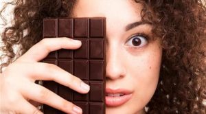 دراسة جديدة تكشف فوائد ” الشوكولا الداكنة “