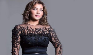 المغنية السورية أصالة نصري تعود من الرياض بثماني حقائب