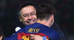 رئيس برشلونة ينفي التفاوض مع ميسي لتجديد عقده