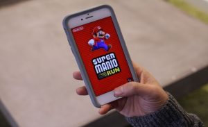 لعبة ” Super Mario Run ” تقترب من 3 مليون تحميل في يومها الأول