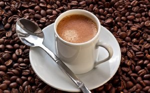 علماء : 3 أكواب من القهوة يومياً تقلل من مخاطر الخرف