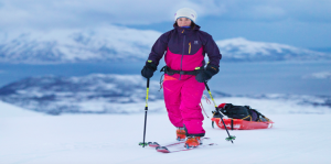 سويدية تحطم الرقم القياسي في رحلة تزلج للقطب الجنوبي ( فيديو )