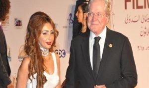 سيدة الأعمال السعودية رنا القصيبي “ تخلع ” زوجها الممثل المصري حسين فهمي