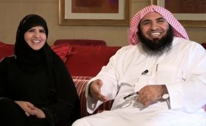 ” يا اللي ظلمتوا الحب ” .. داعية سعودي يغرد بمقطع لـ ” أم كلثوم ” لدعم إباحة الأغاني