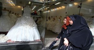 الطلاق يقود آلاف الايرانيين إلى السجن بسبب العجز عن تسديد المهر