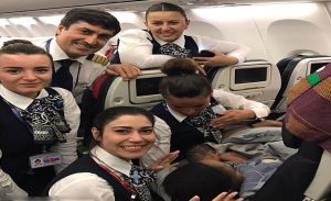 الخطوط الجوية التركية تتكفل بتعليم و توظيف طفلة ولدت على متن طائرتها