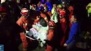 بعد 12 ساعة .. انتشال طفل دون العامين من بئر في رومانيا ( فيديو )