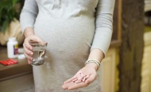 باحثون : مضادات الاكتئاب أثناء الحمل تؤدي لإصابة الطفل بالتوحد