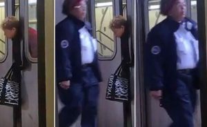 بالفيديو .. عاملة أمن بمترو أنفاق نيويورك تتجاهل سيدة علق رأسها بالأبواب !