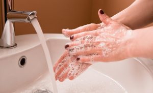 منظمة الصحة العالمية : غسل اليدين ينقذ حياة 8 ملايين شخص سنوياً حول العالم