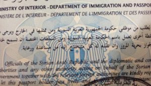 مسؤول نظامي يكشف عن سبب إلغاء ” لصاقة تمديد جوازات السفر “