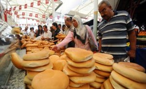 السجن لتونسيين أكلوا و دخنوا في نهار رمضان
