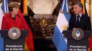 الرئيس الأرجنتيني لميركل : سنثأر من ألمانيا في نهائي مونديال 2018