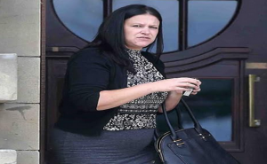 بريطانيا : مديرة ناد لتبادل الزوجات تواجه تهمة “ غير متوقعة ” بعد اعتقالها