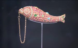 بالفيديو .. قطع نادرة من العصر المغولي بمتحف قطر