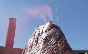 متحف أمريكي يبني أضخم بركان اصطناعي في العالم ( فيديو )