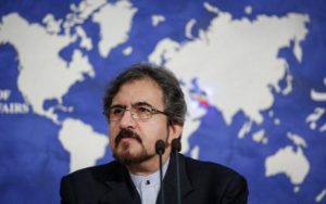 الخارجية الإيرانية تنتقد تصريحات الرئيس الأمريكي في فرنسا