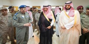 مسؤول سعودي ينفي تنحي بن نايف تحت ضغط و يصف ” انقلاب القصر ” بأنه محض خيال