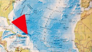 علماء يكشفون سبب اختفاء السفن و الطائرات في ” مثلث برمودا “