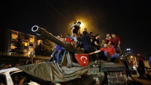 المبعوث التركي للإتحاد الأوروبي يقر بارتكاب أنقرة بعض الأخطاء في “ صدمة ” ما بعد محاولة الإنقلاب