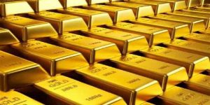 الذهب يصعد لأعلى مستوى في نحو أسبوعين بعد بيانات أمريكية ضعيفة