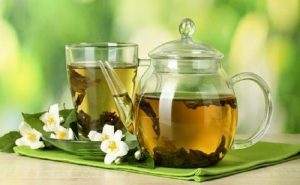 باحثون : الشاي الأخضر يفقد الوزن و يعزز وظائف الدماغ