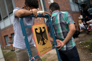 ألمانيا : قرار يقضي بترحيل المهاجرين الأفغان في ” حالات استثنائية فقط “