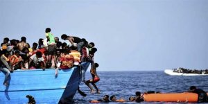 “ أطباء بلا حدود ” تعلّق أنشطة إغاثة اللاجئين قبالة السواحل الليبية
