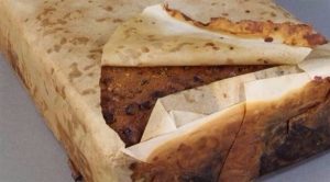 عمرها 106 أعوام .. العثور على كعكة فواكه ” صالحة للأكل ” في القطب الجنوبي